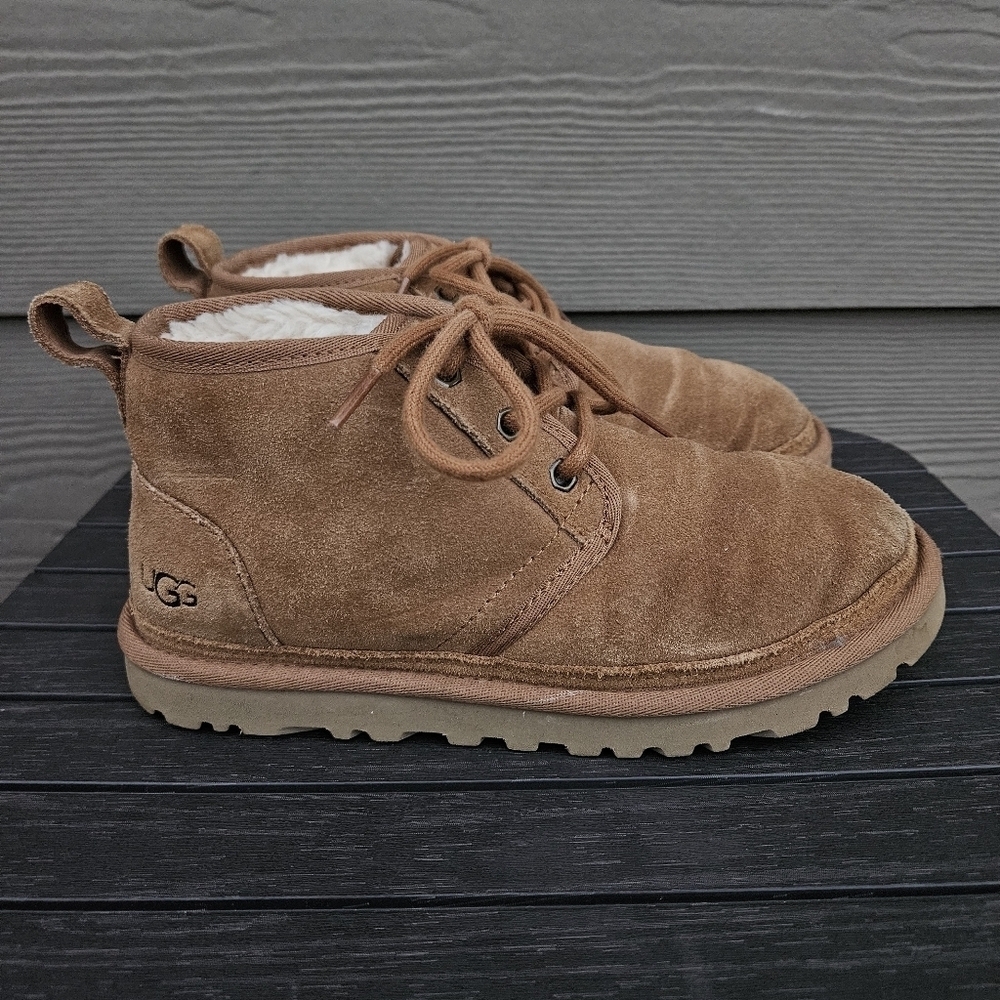 UGG Neumel Chestnut Suede Shearling Lined Chukka Boots Sugar Sole Womens Size 6